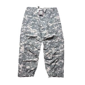 NEW W/TAGS ACU LEVEL 6, SMALL SHORT RAIN PANTS GEN3 ECWCS NSN 8415-01-547-4171